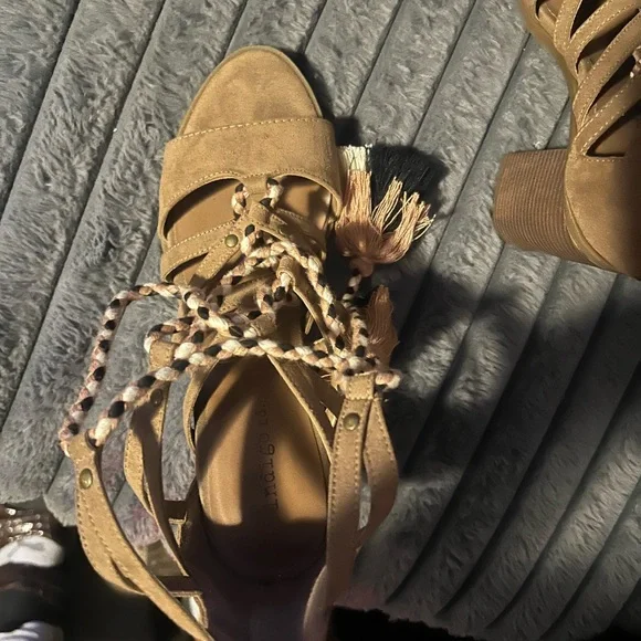 Indigo Tan Braided Women's Heels - Picture 6 of 7